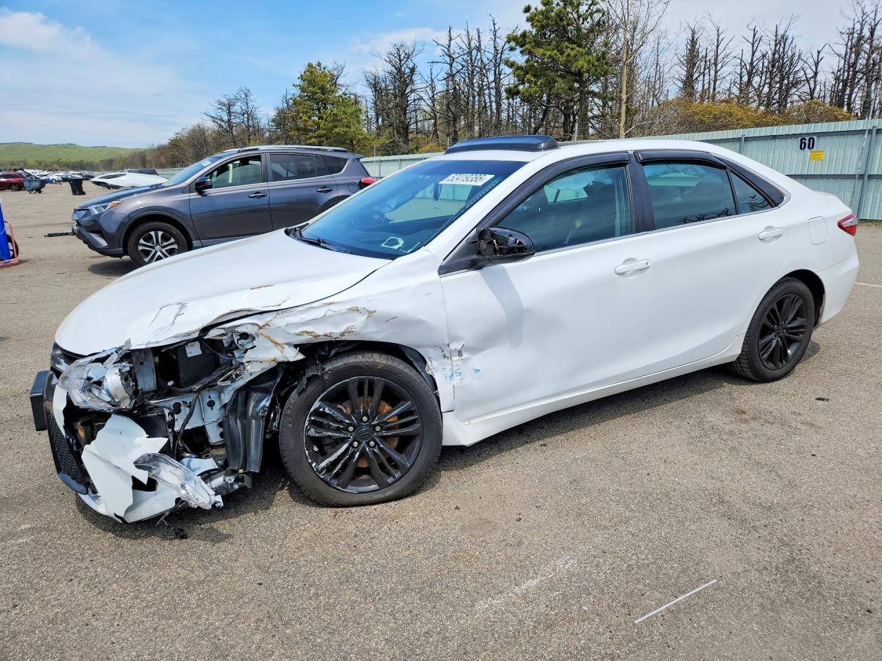 2015 TOYOTA CAMRY