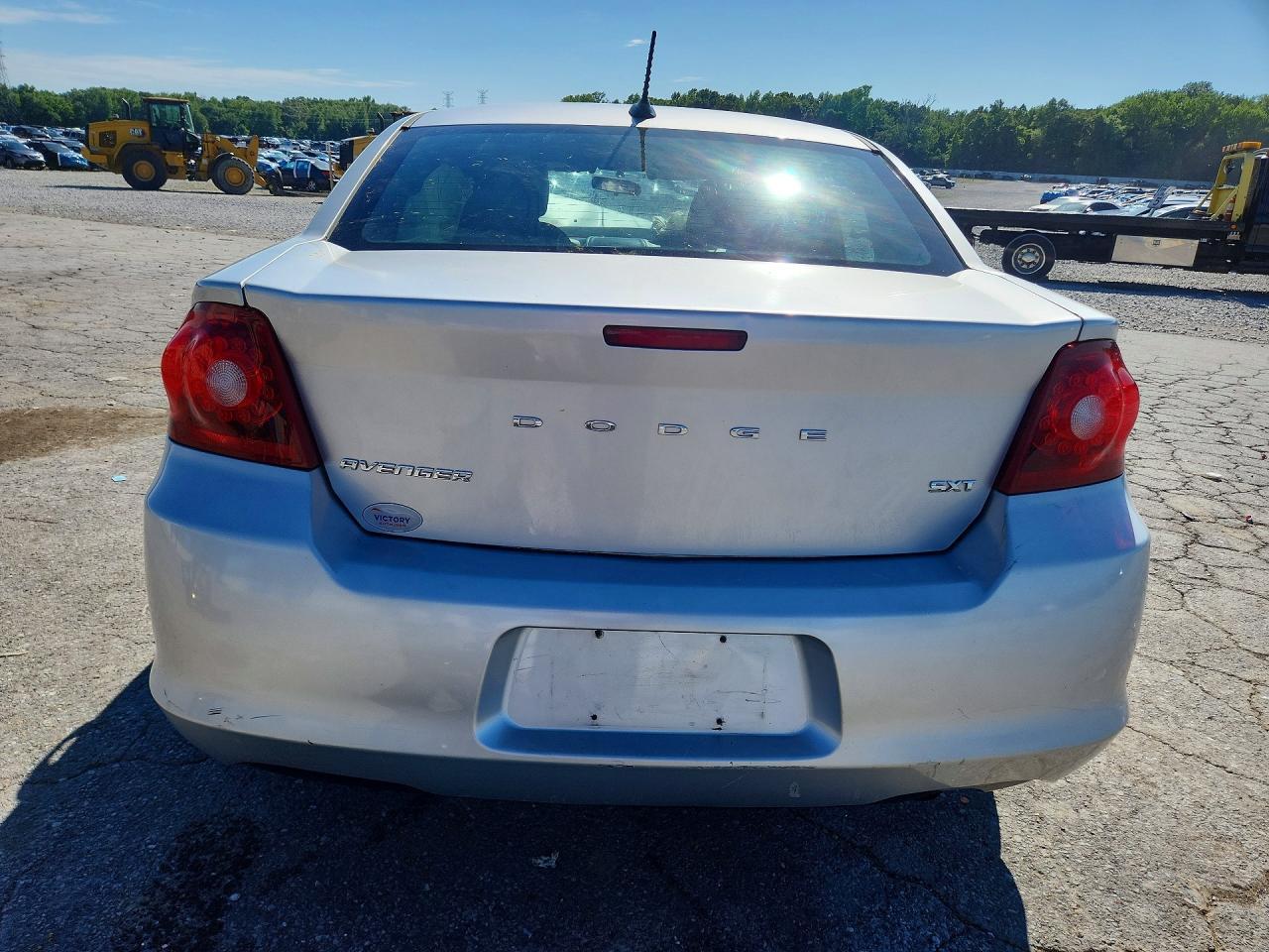 2012 DODGE Avenger
