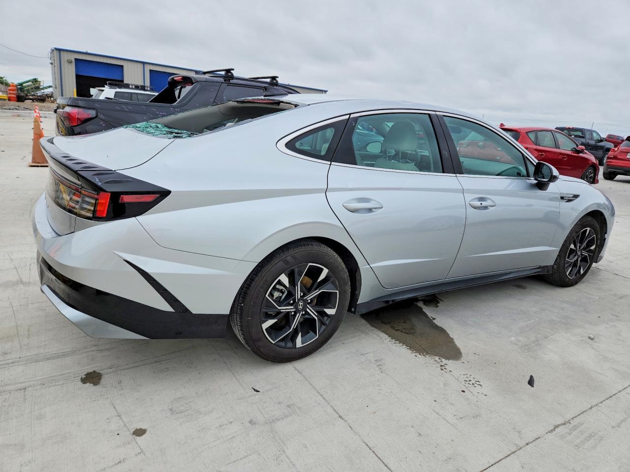 2025 HYUNDAI SONATA