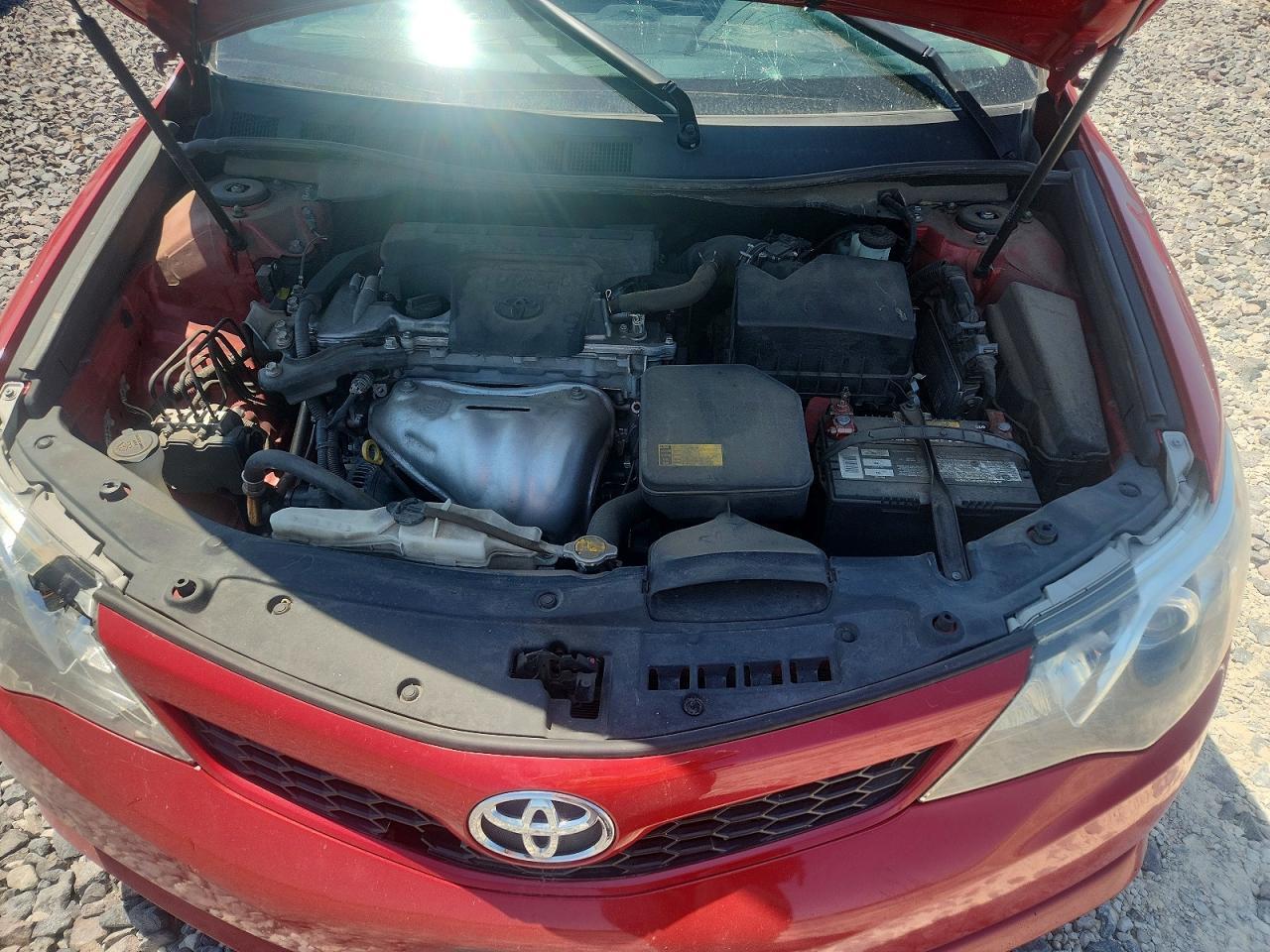 2014 TOYOTA CAMRY