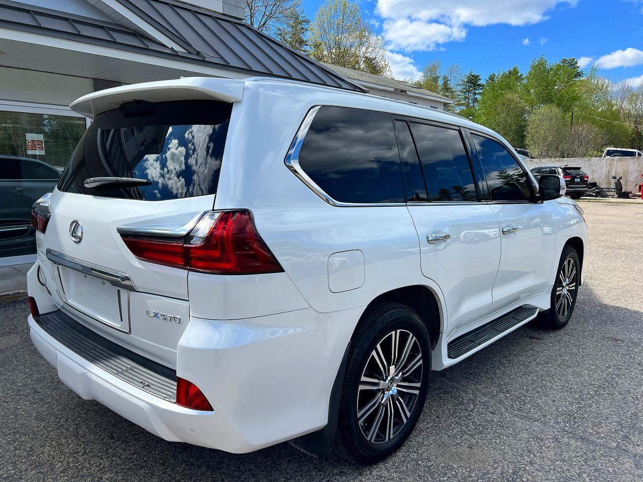 2019 LEXUS LX 570