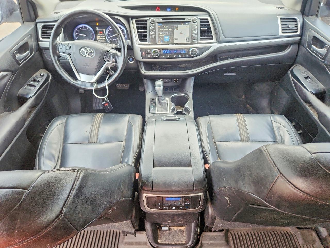 2017 TOYOTA HIGHLANDER