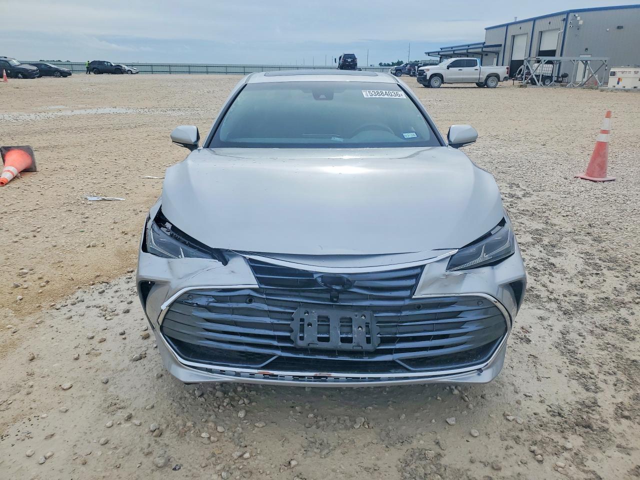 2022 TOYOTA Avalon