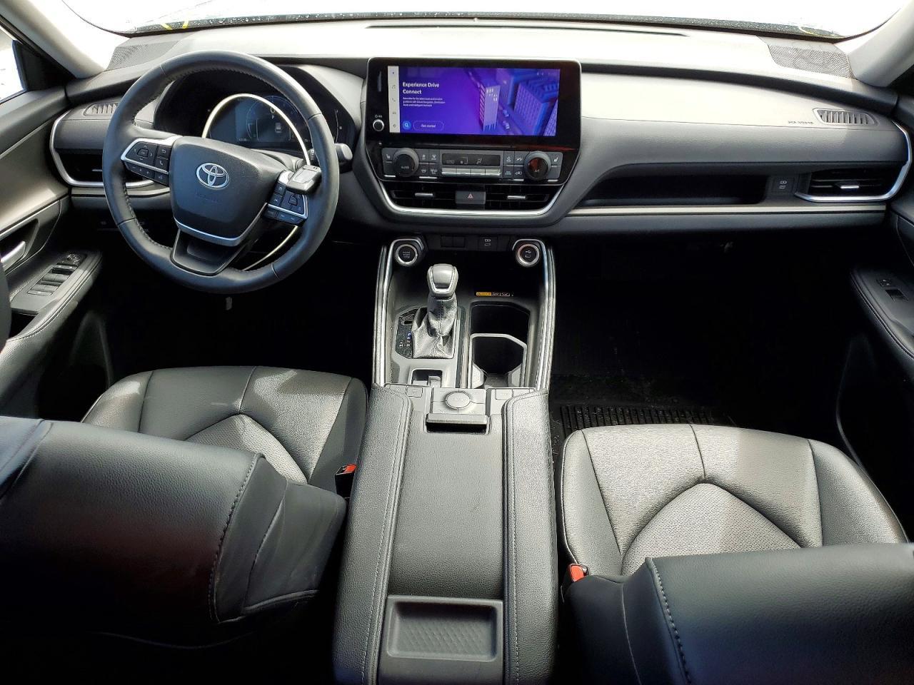 2024 TOYOTA HIGHLANDER