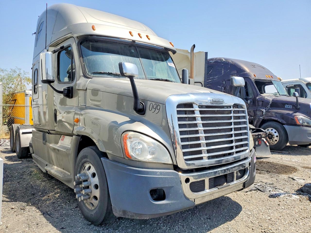2013 FREIGHTLINER CASCADIA 125