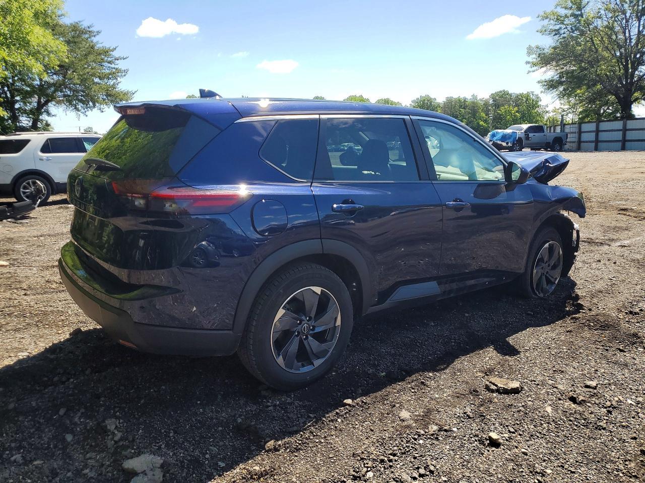 2025 NISSAN ROGUE