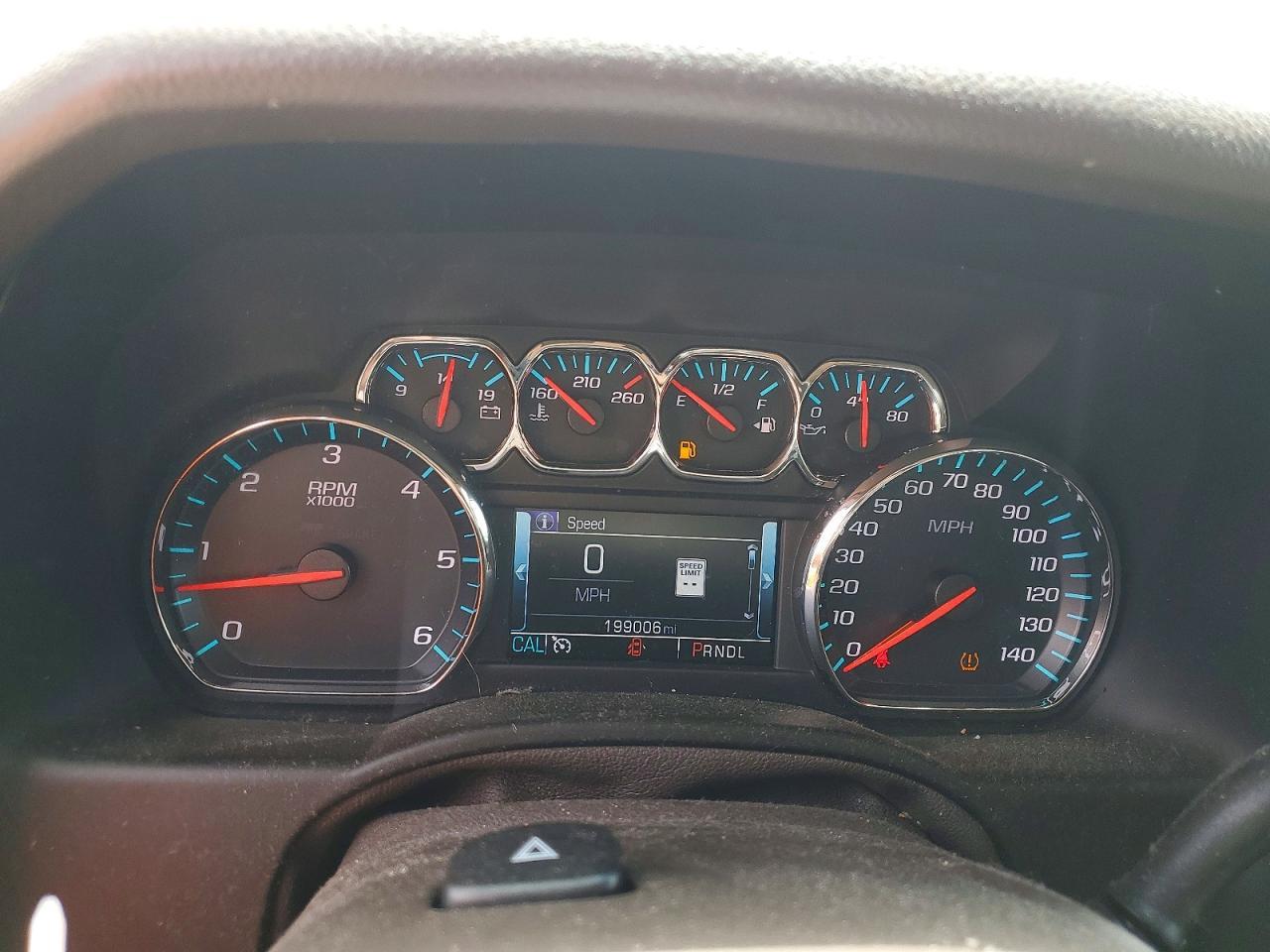 2018 CHEVROLET Suburban