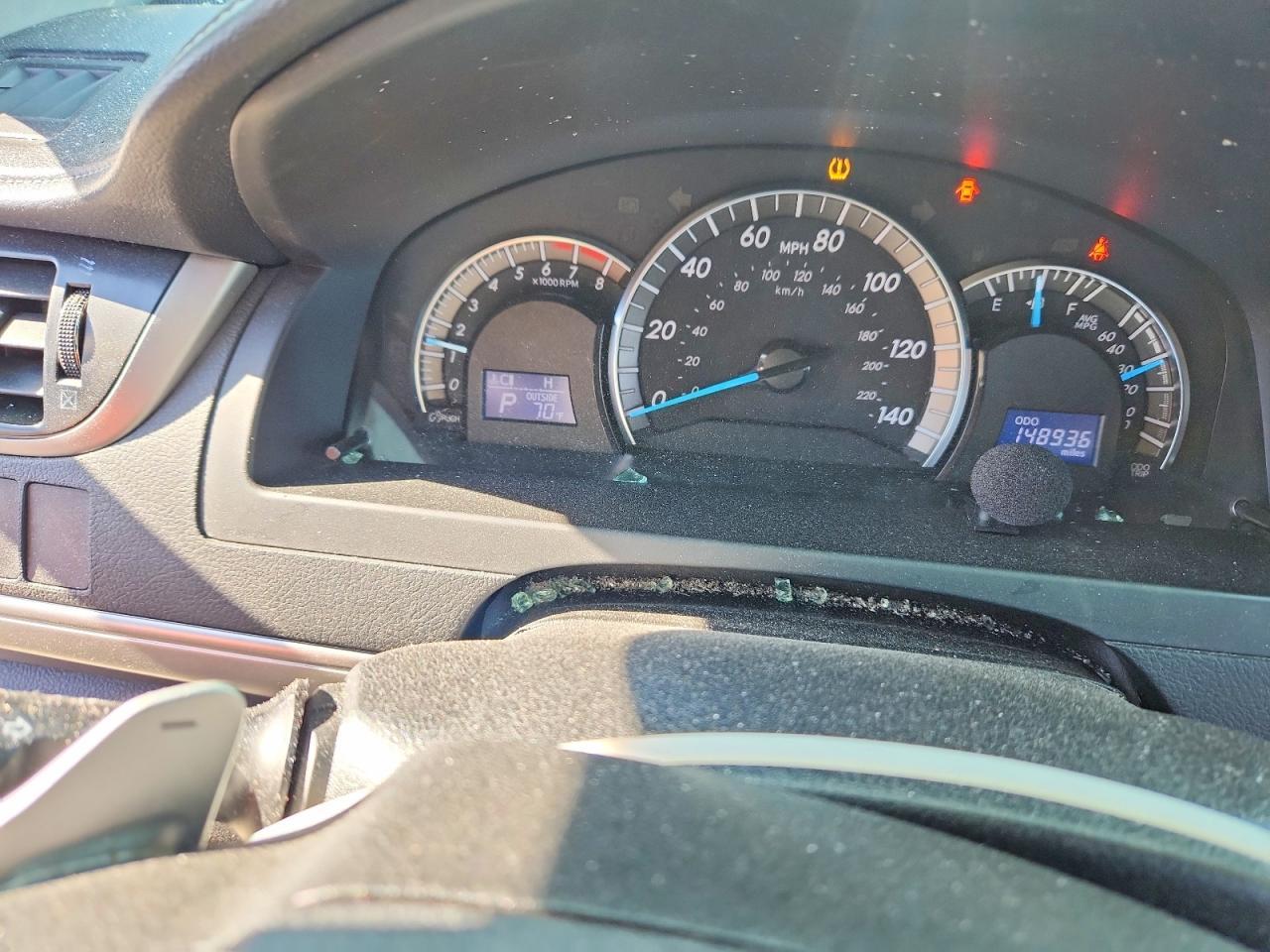 2014 TOYOTA CAMRY