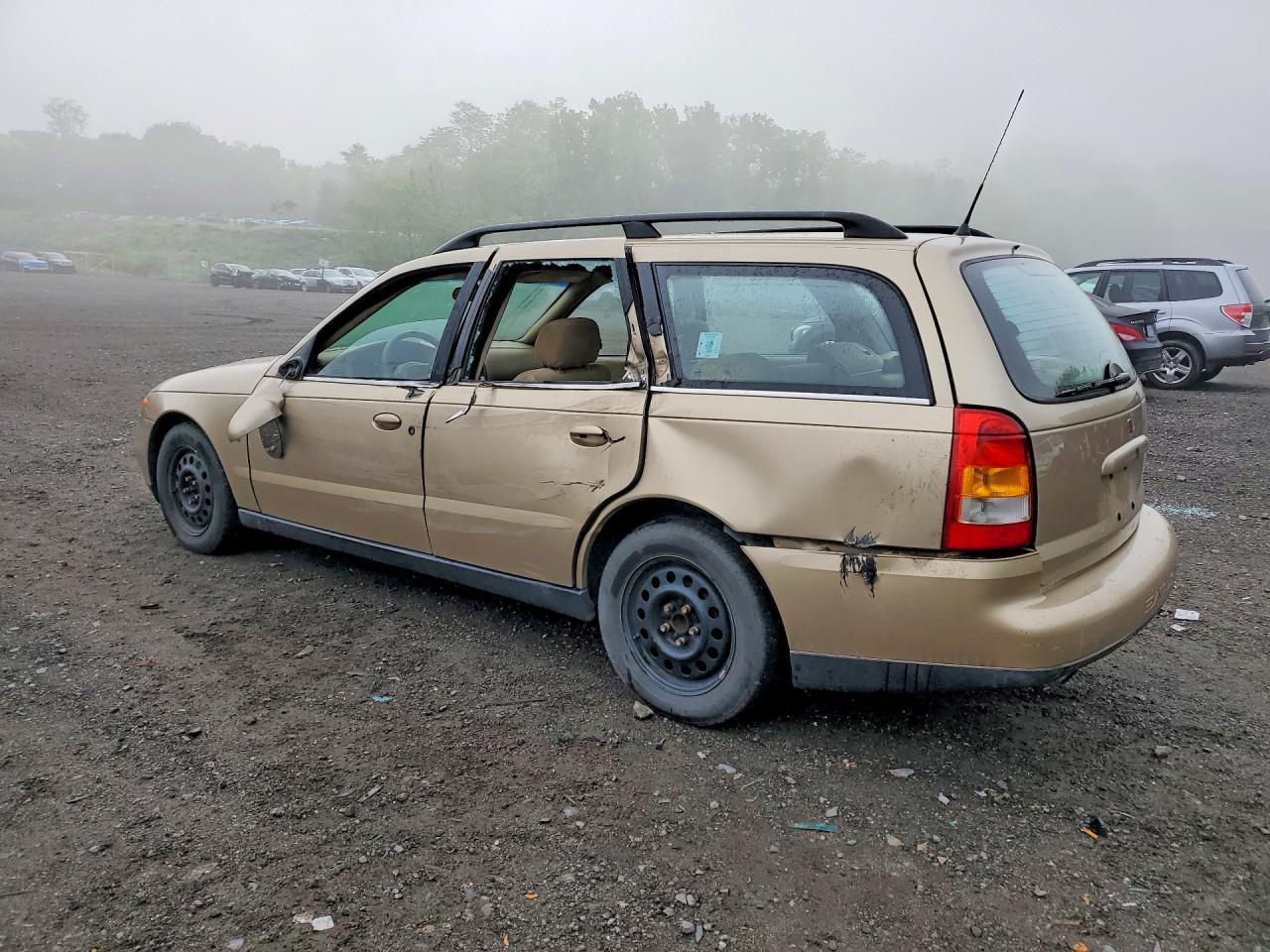 2001 SATURN Lw200