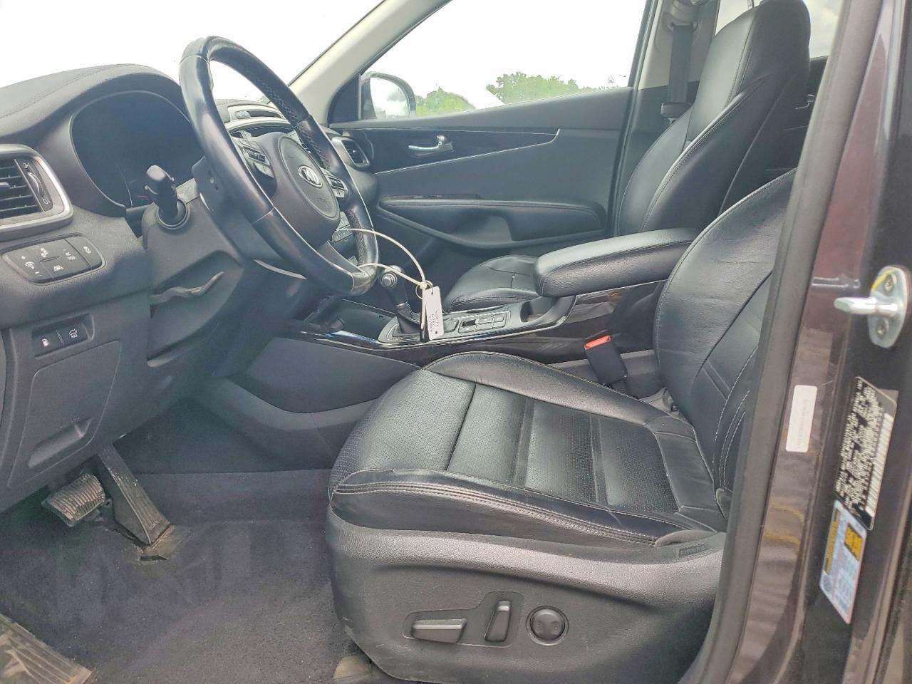 2017 KIA SORENTO