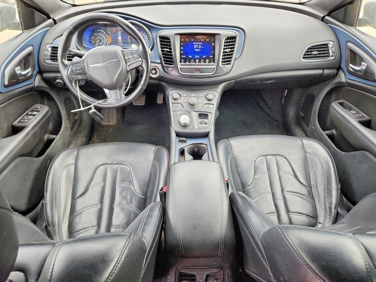 2016 CHRYSLER 200