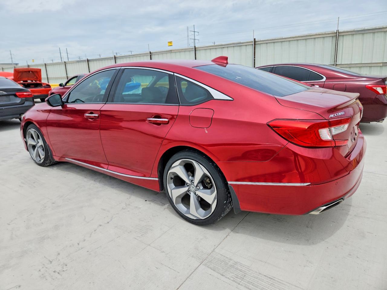 2018 HONDA ACCORD
