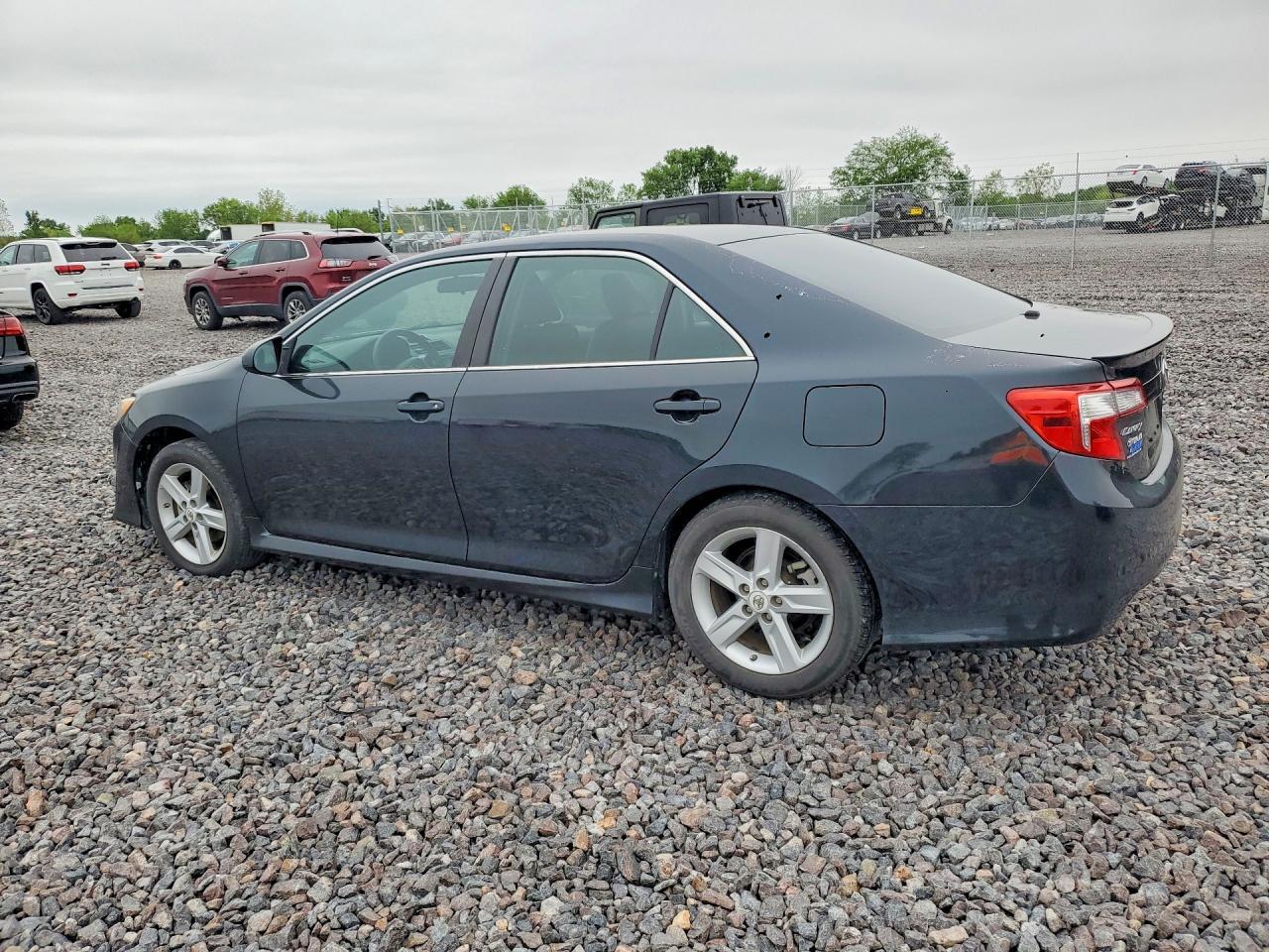 2012 TOYOTA CAMRY