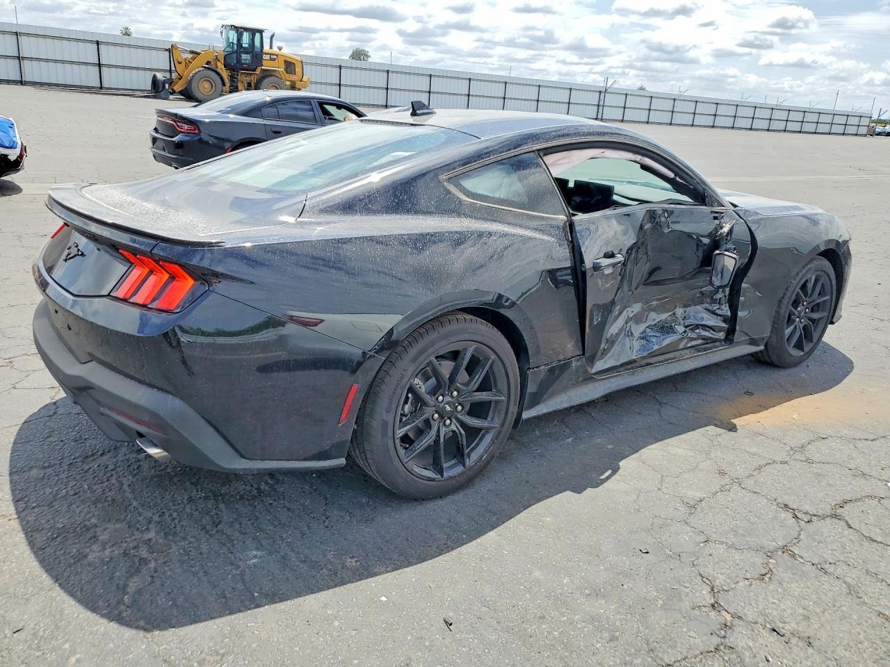 2026 FORD MUSTANG