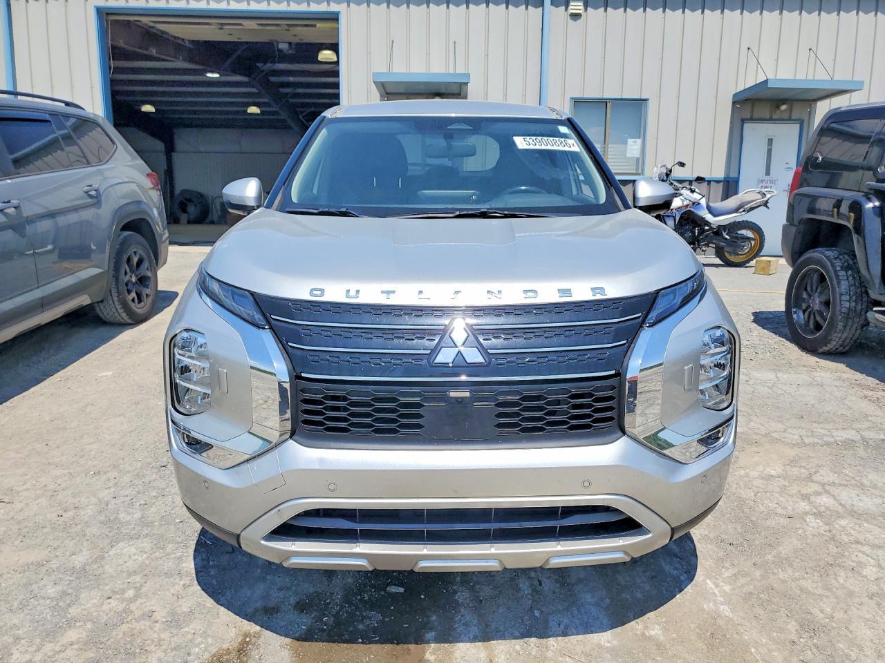 2023 MITSUBISHI outlander