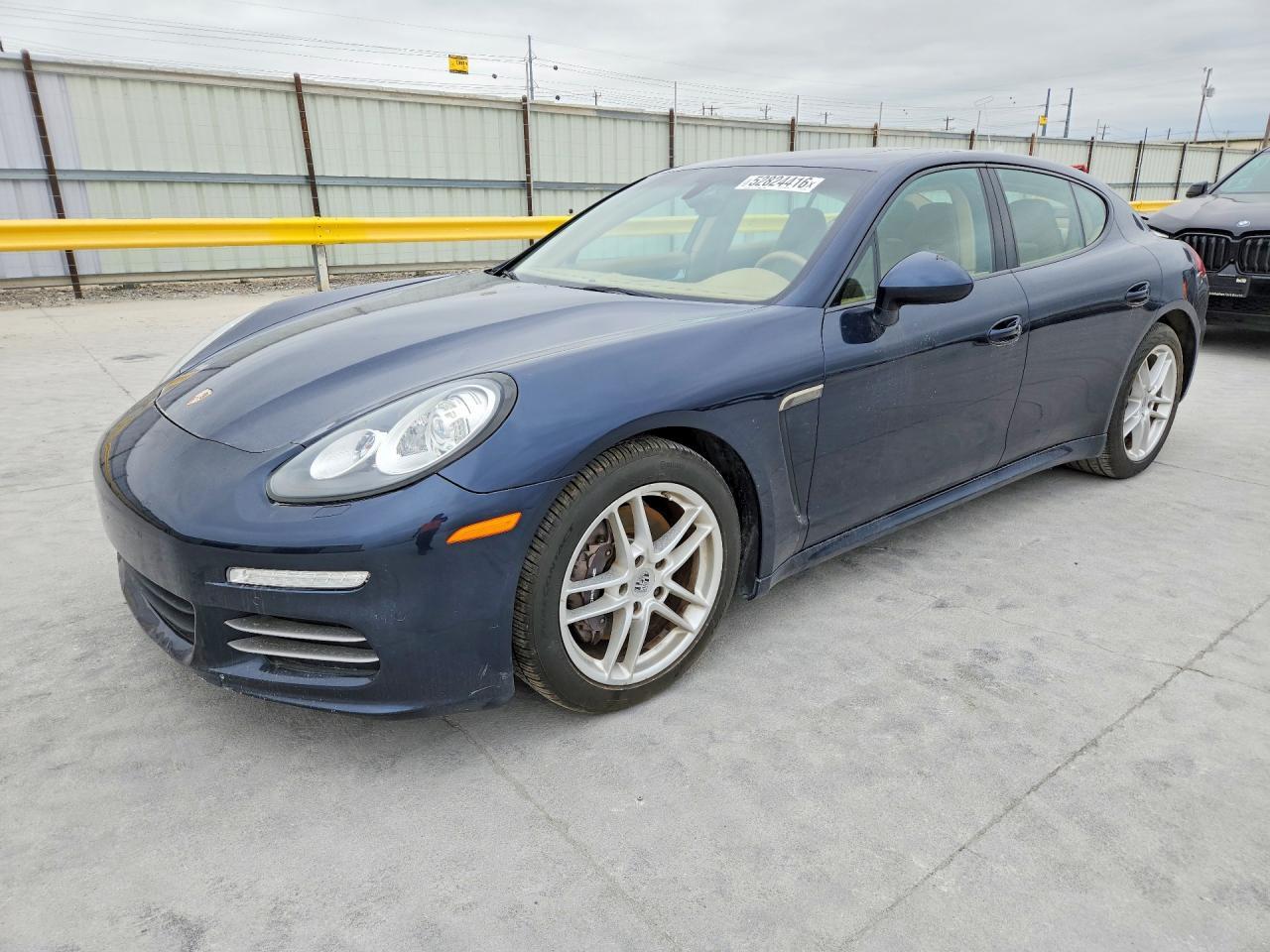 2014 PORSCHE Panamera