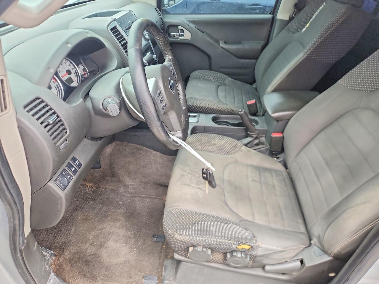 2016 NISSAN Frontier