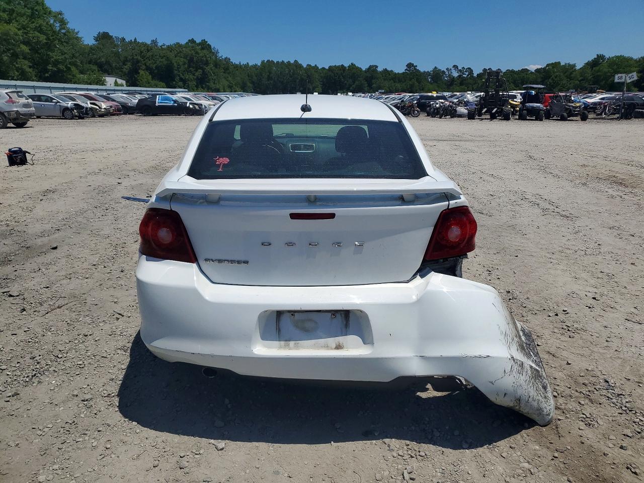2013 DODGE Avenger