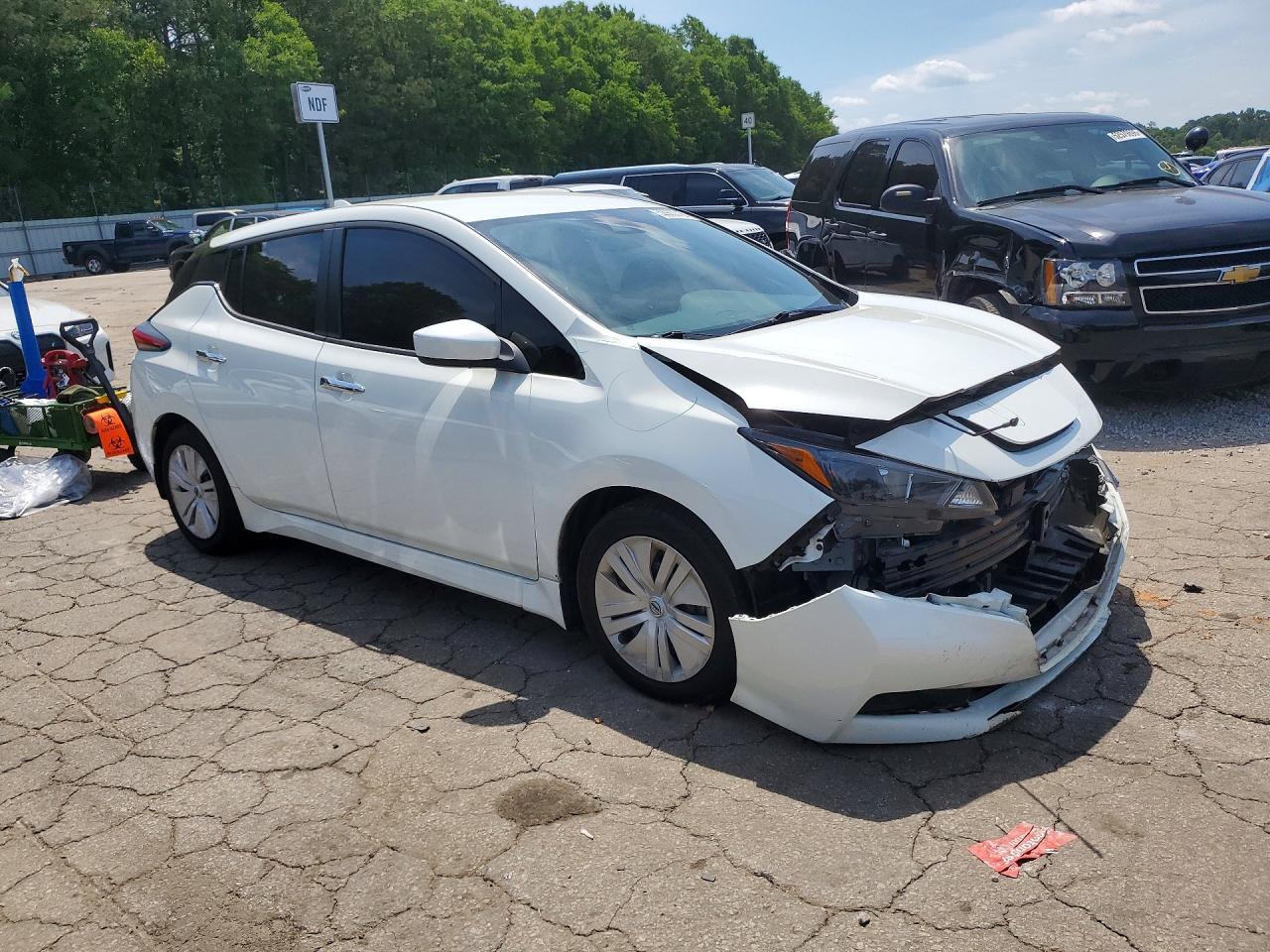 2023 NISSAN LEAF
