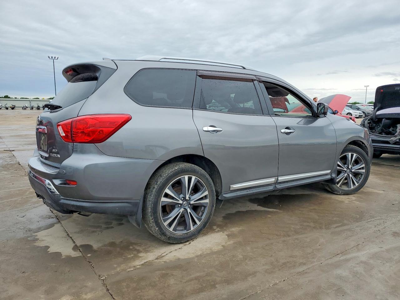 2019 NISSAN PATHFINDER