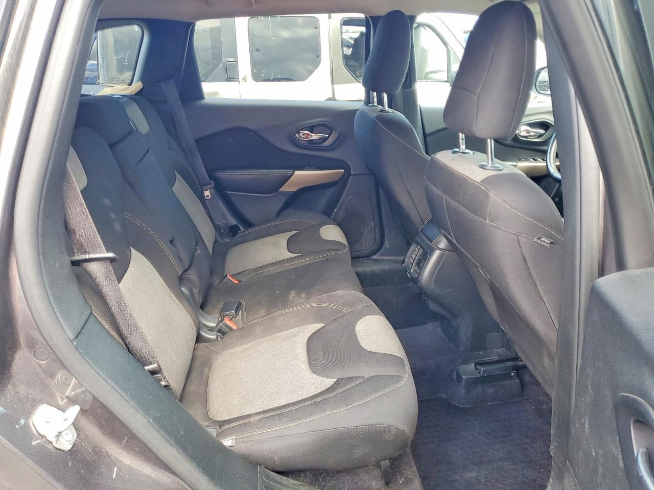 2018 JEEP CHEROKEE