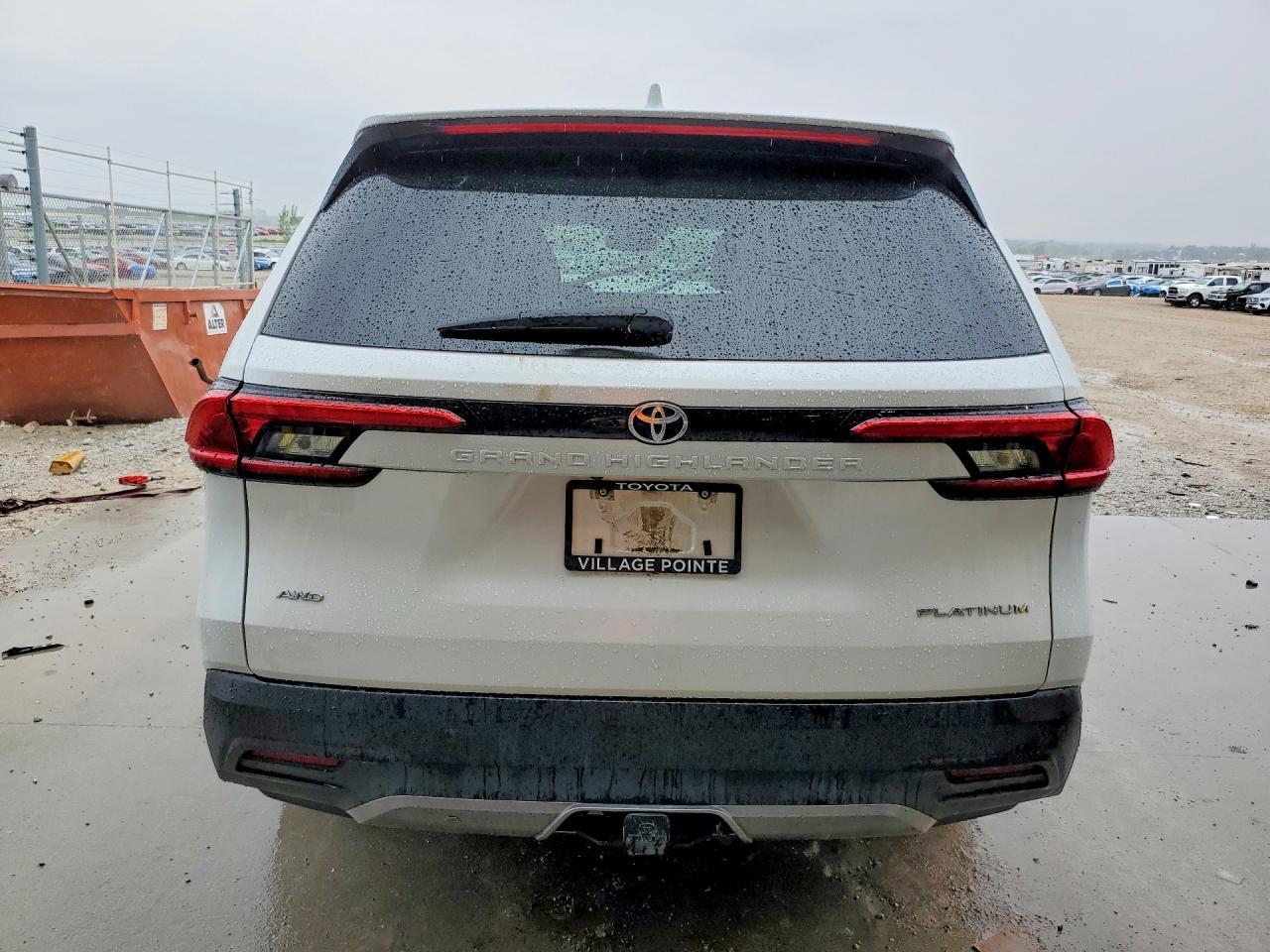 2024 TOYOTA HIGHLANDER