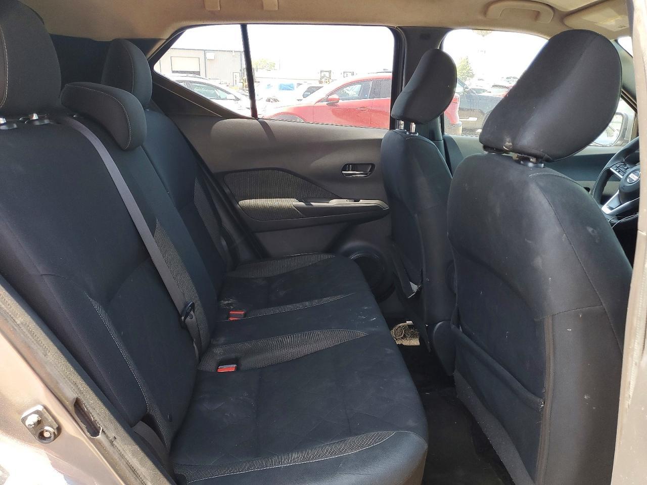 2019 NISSAN KICKS