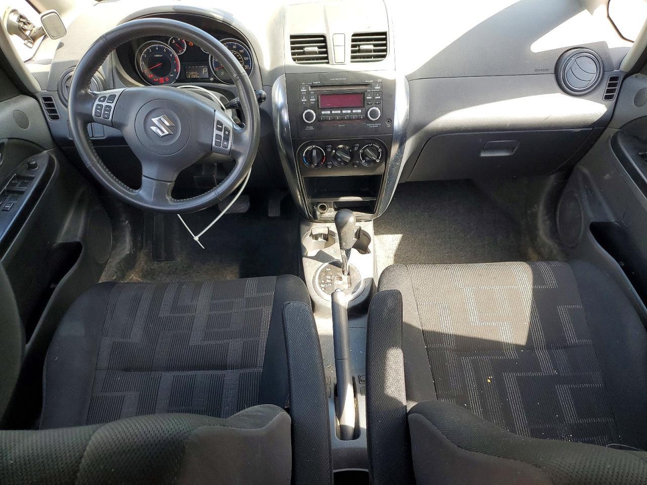 2011 SUZUKI SX4