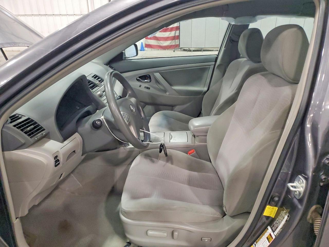 2011 TOYOTA CAMRY