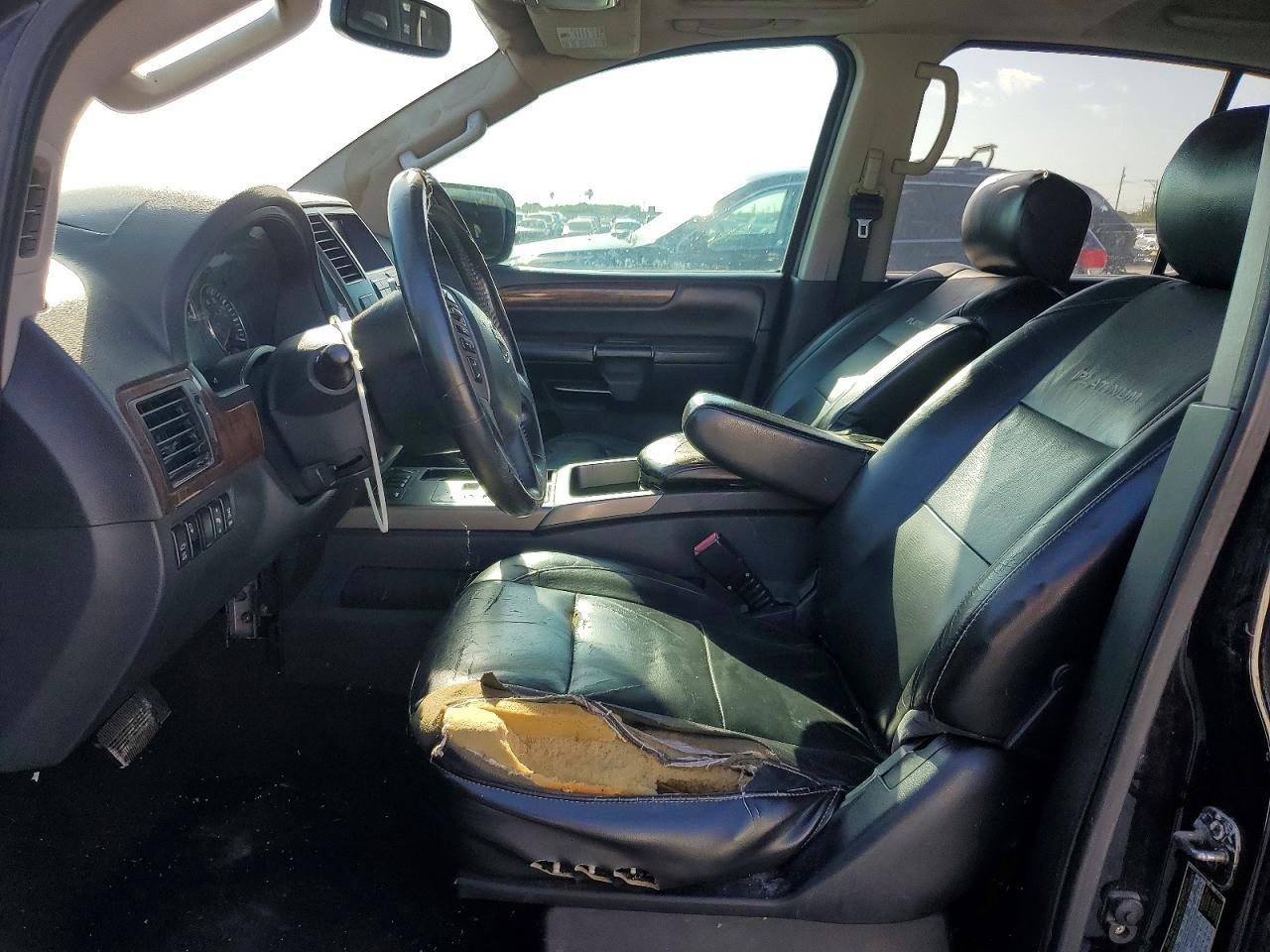 2013 NISSAN Armada