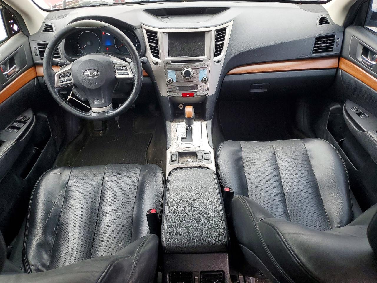 2014 SUBARU Outback