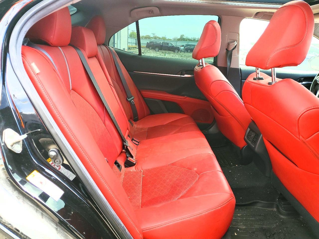 2019 TOYOTA CAMRY