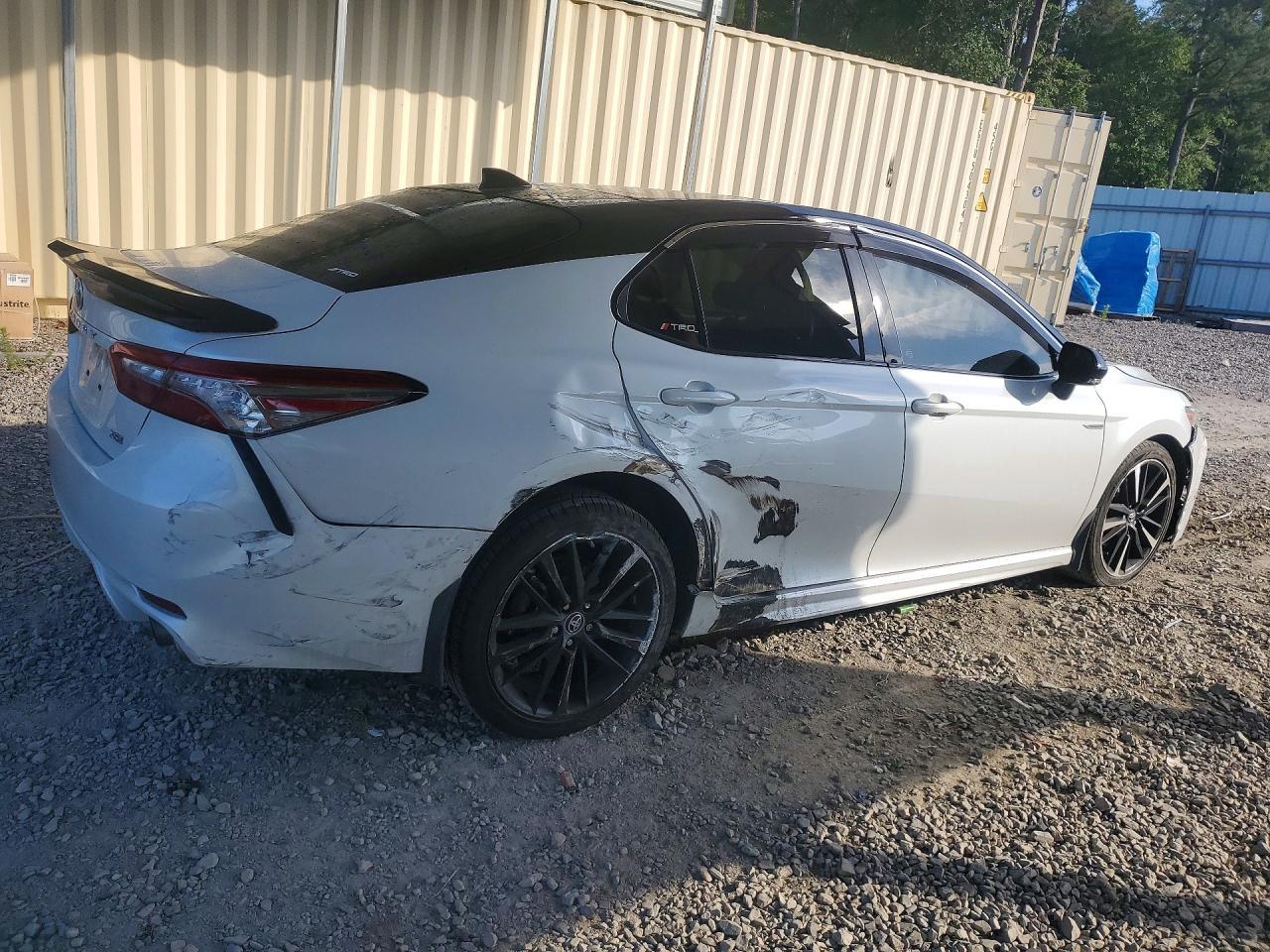 2019 TOYOTA CAMRY