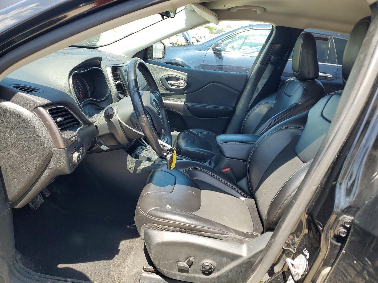 2019 JEEP CHEROKEE