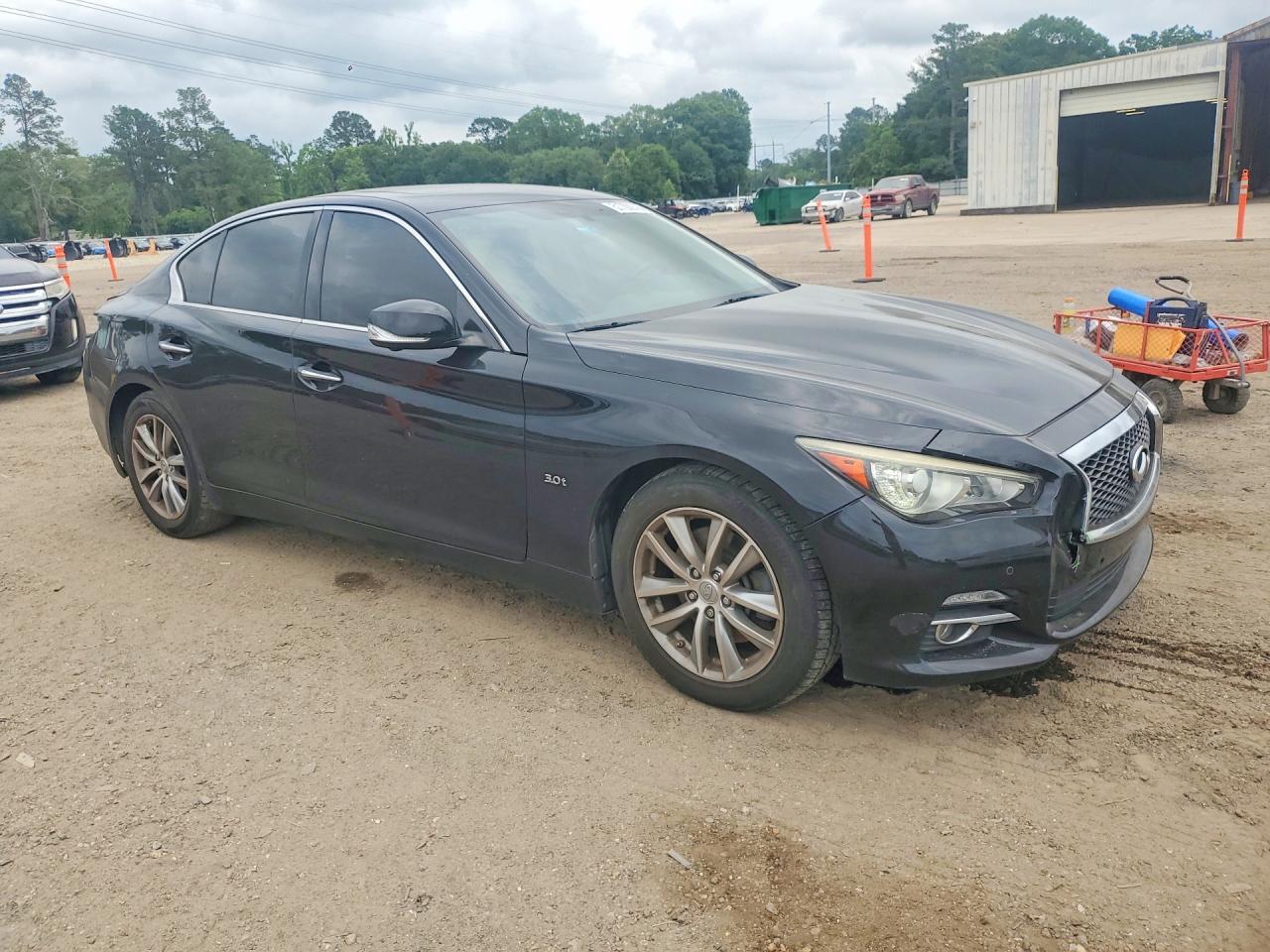 2017 INFINITI Q50