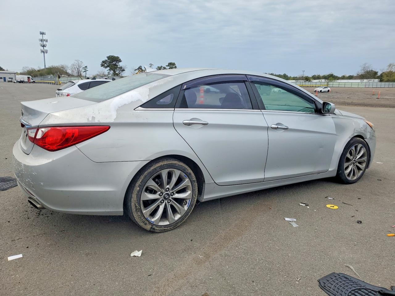 2011 HYUNDAI SONATA