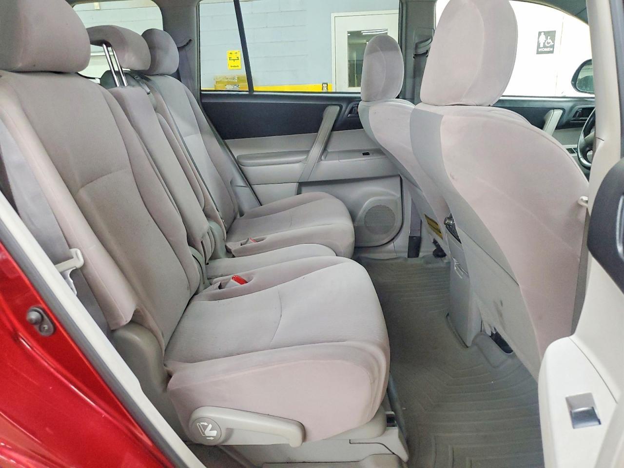 2009 TOYOTA HIGHLANDER