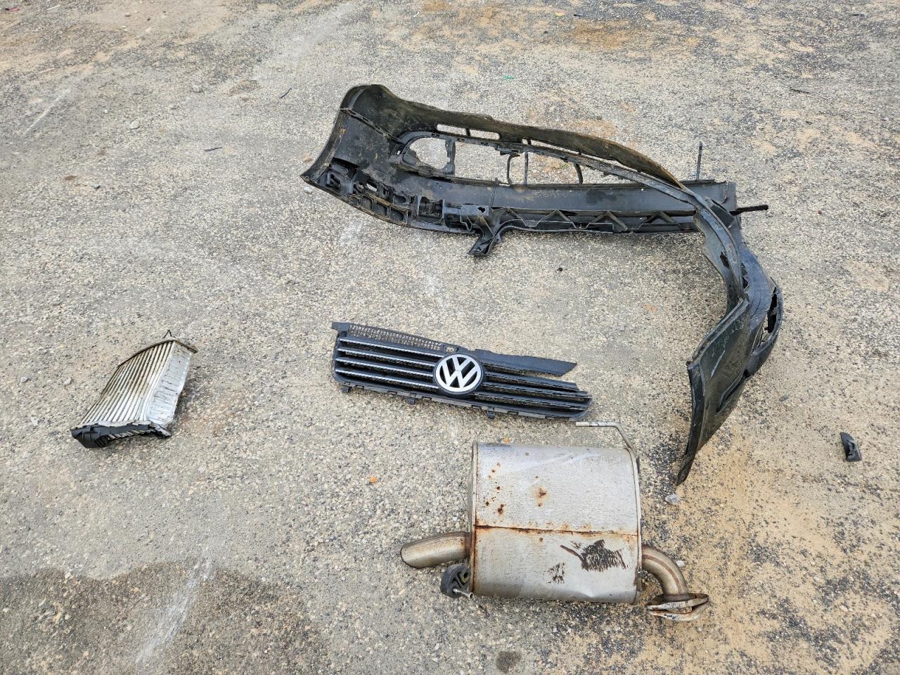 2005 VOLKSWAGEN Passat