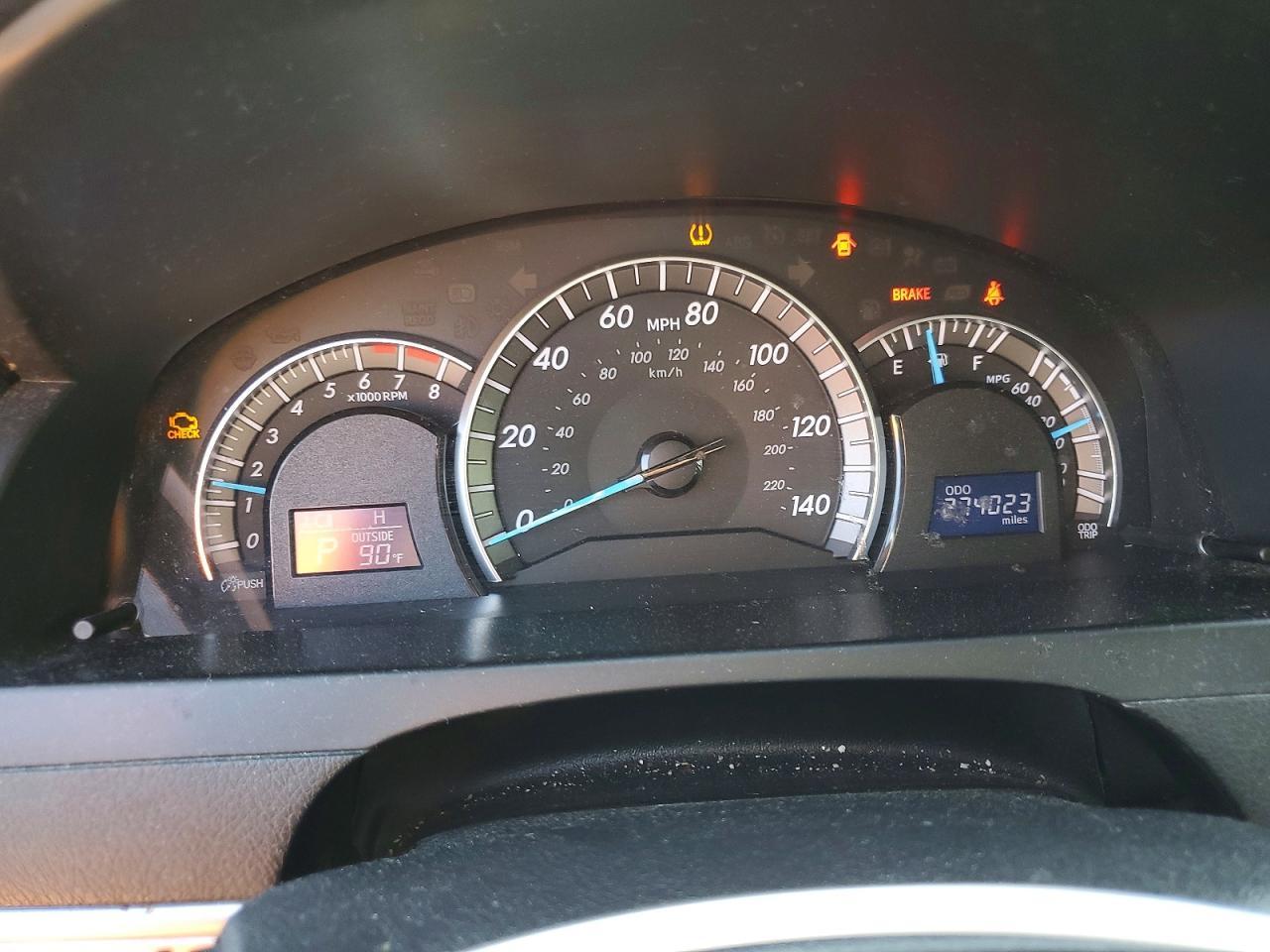 2014 TOYOTA CAMRY