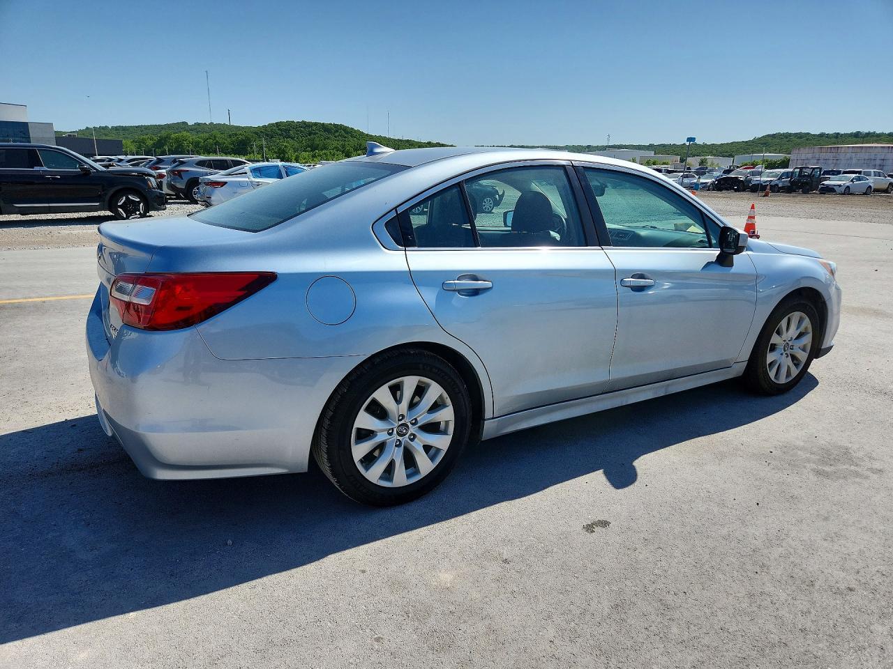 2017 SUBARU Legacy