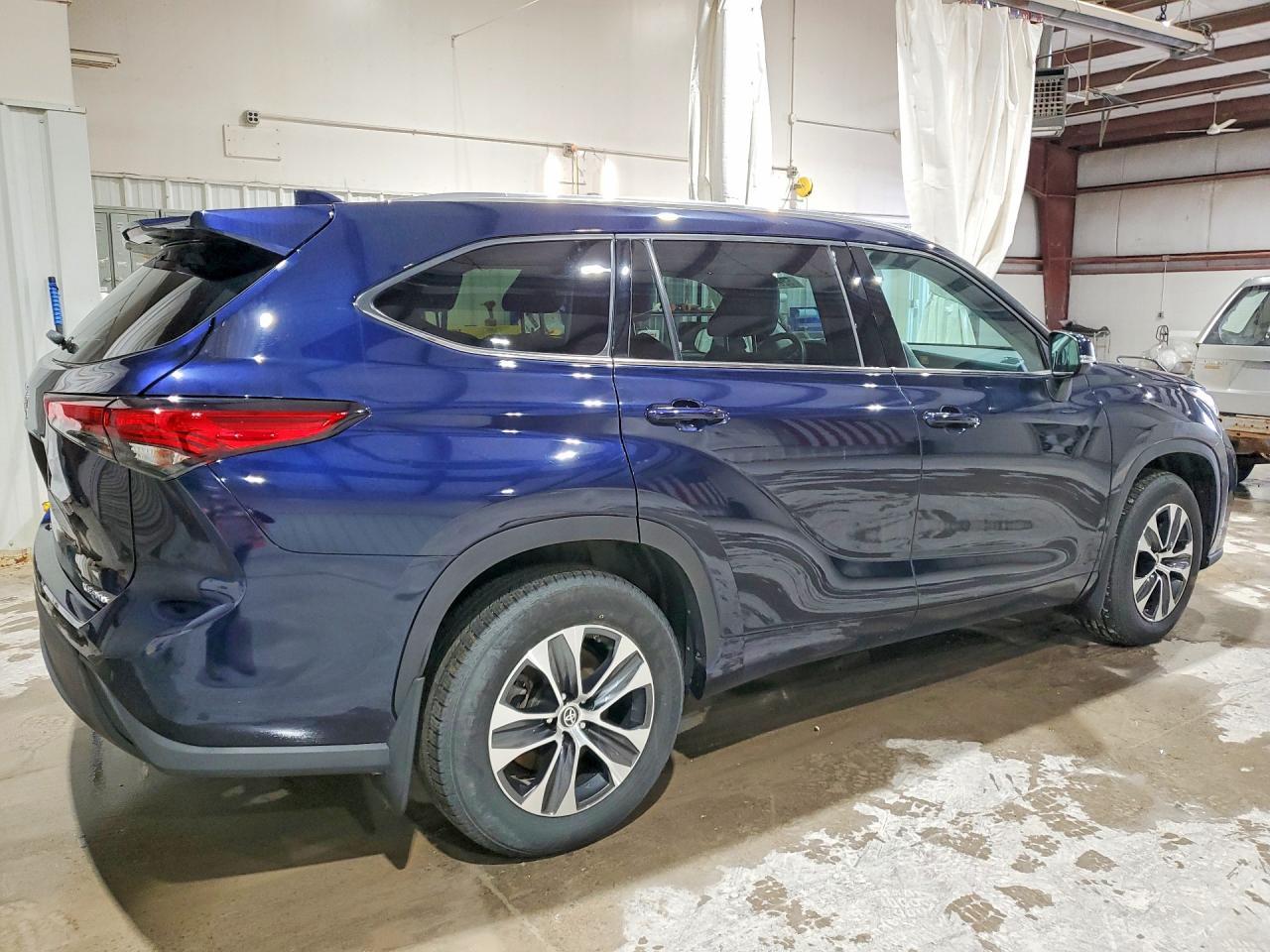 2020 TOYOTA HIGHLANDER