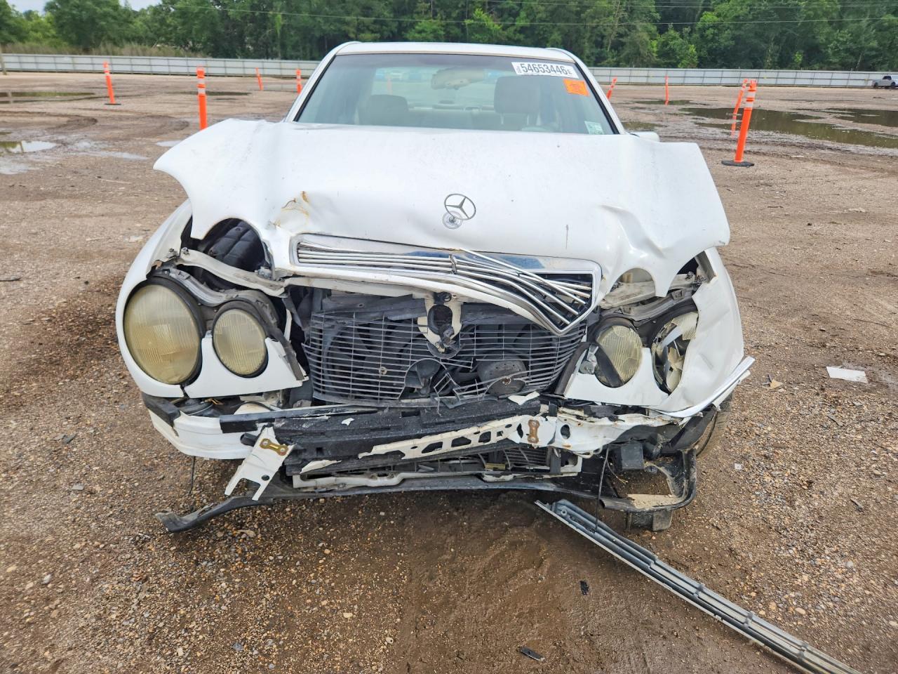 1996 MERCEDES-BENZ E-Class