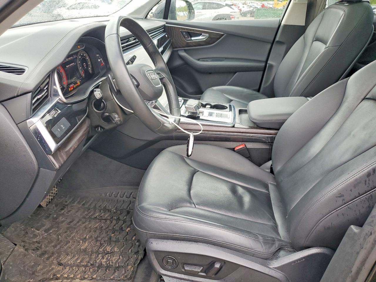 2023 AUDI Q7