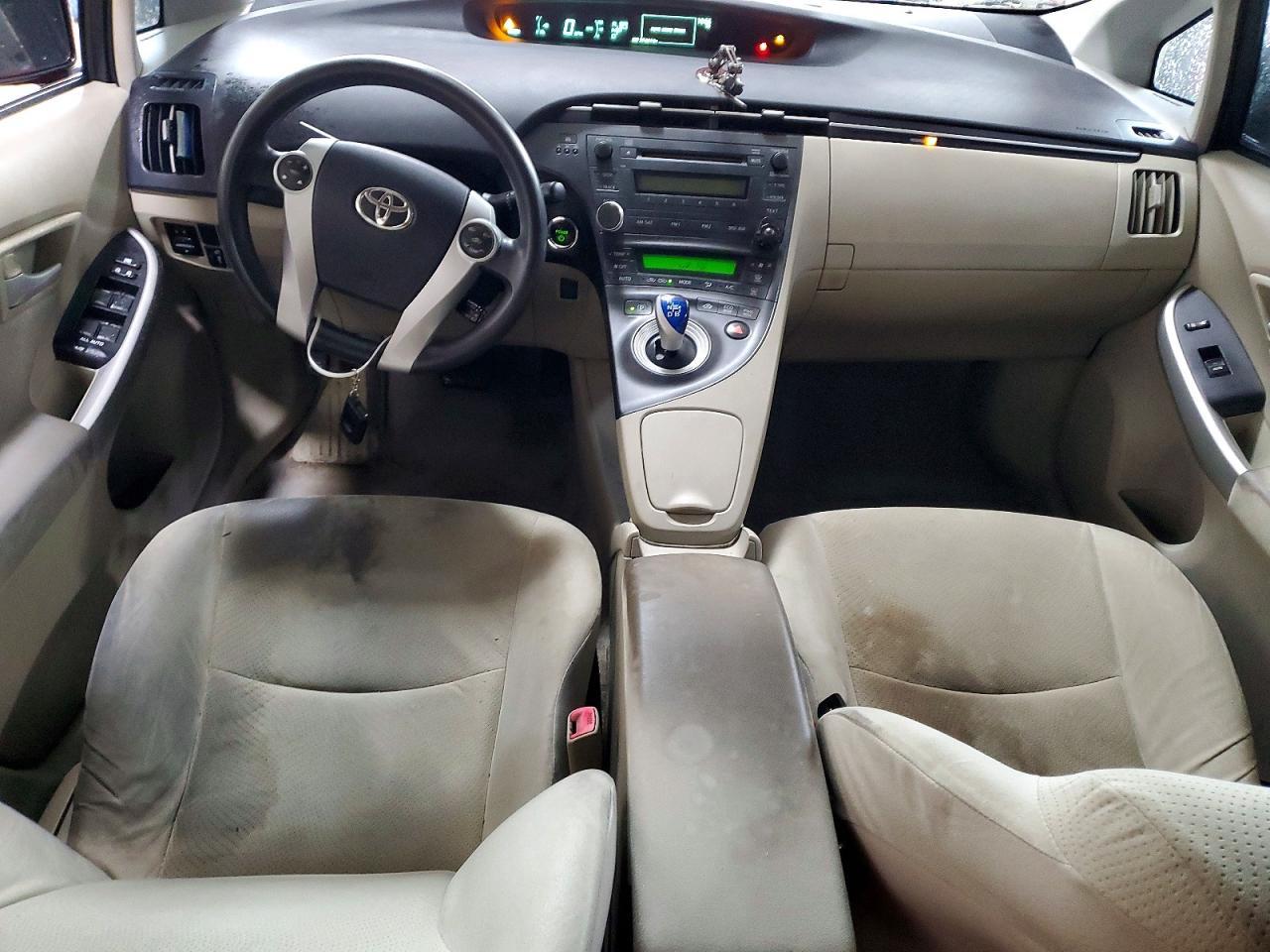 2011 TOYOTA PRIUS