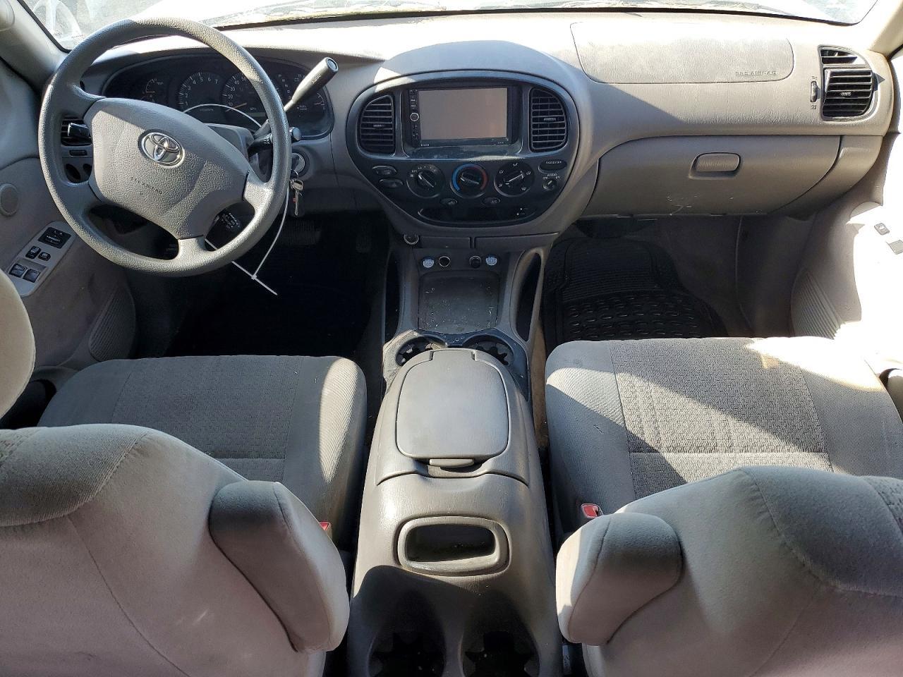 2004 TOYOTA TUNDRA