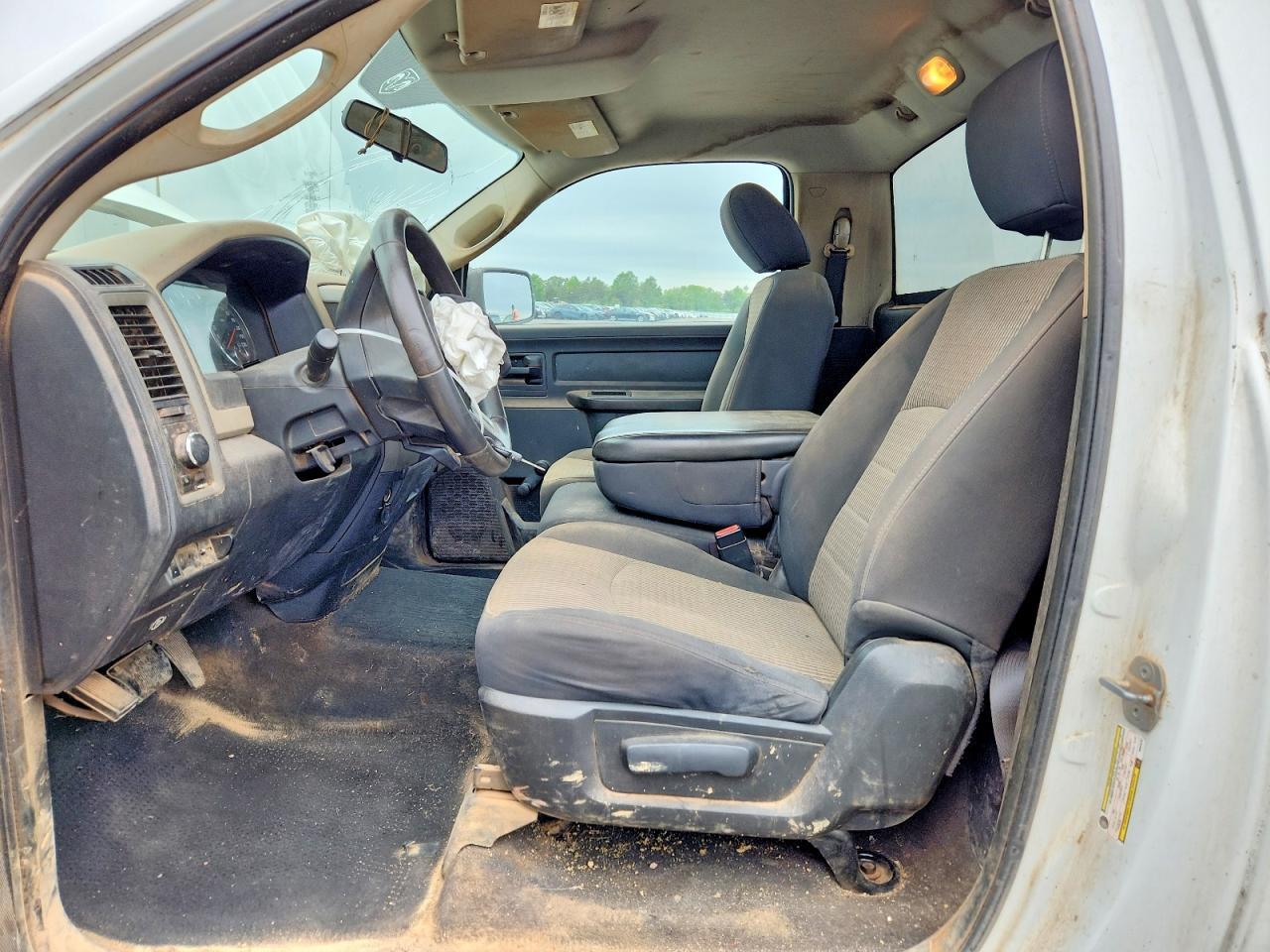 2011 DODGE RAM 1500