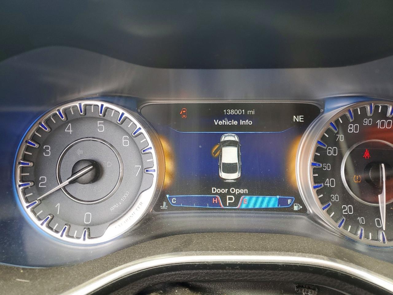 2015 CHRYSLER 200
