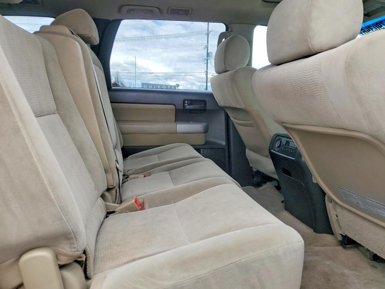 2008 TOYOTA Sequoia