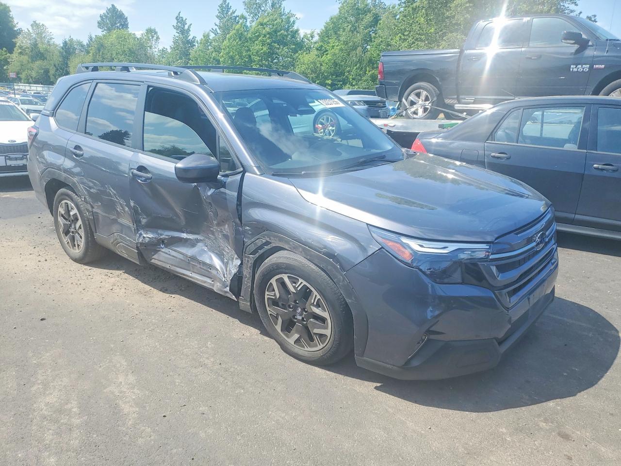 2025 SUBARU FORESTER