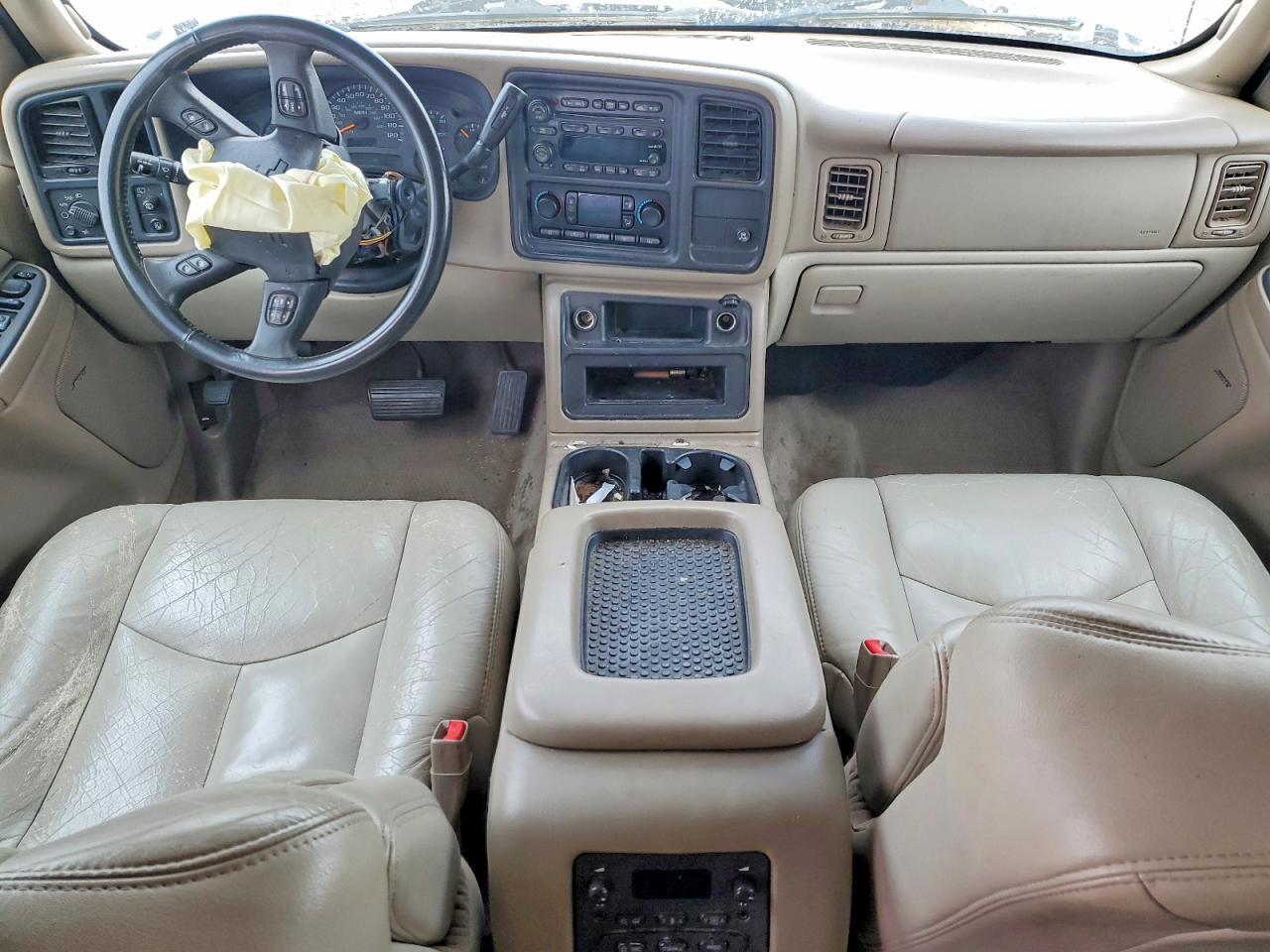 2004 CHEVROLET Suburban